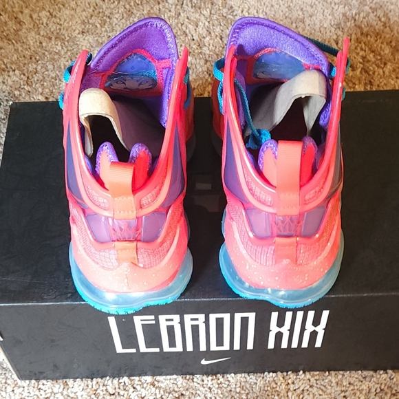 Brand New Mens 9.5 King CroWn Nike Lebron 19s - Picture 6 of 13